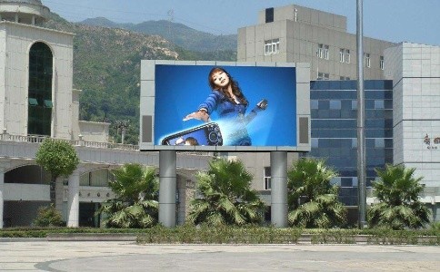 戶外led屏在雨季如何預防雷電呢？