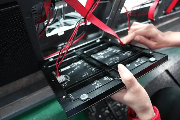 死燈、花屏、色差？成都資深工程師拆解LED屏十大故障&ldquo;真兇&rdquo;|成都led顯示屏